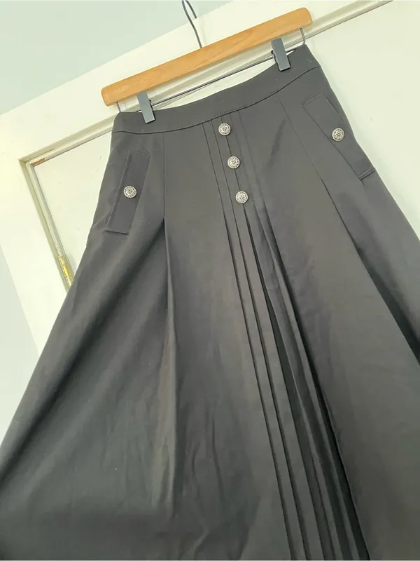 envy Black A-Line Midi Skirt pleated Button front HOLE - Image 2