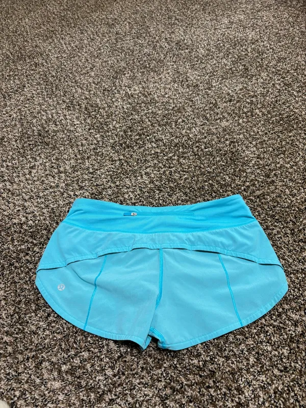 Lululemon Shorts 2.5" Speed Up Low-Rise - Image 2