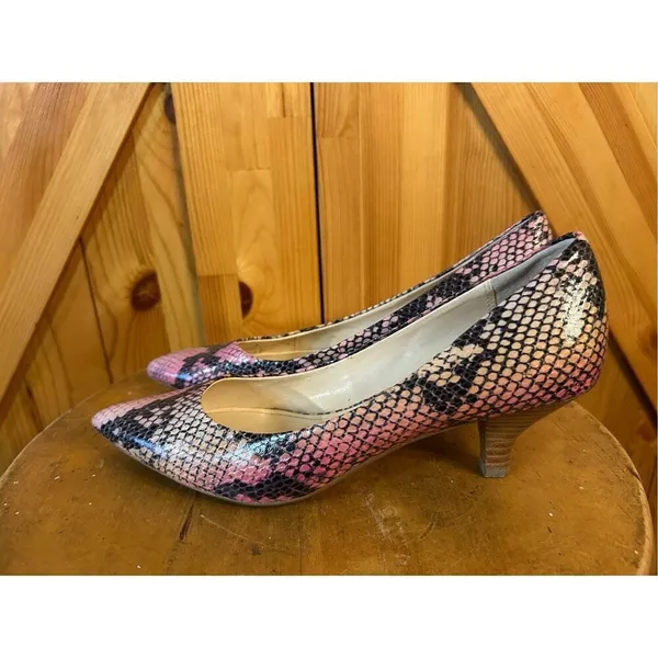 Franco Sarto Women's Pink Cobra Faux Snake Skin Pattern Pump Heels Size 6M - Image 3