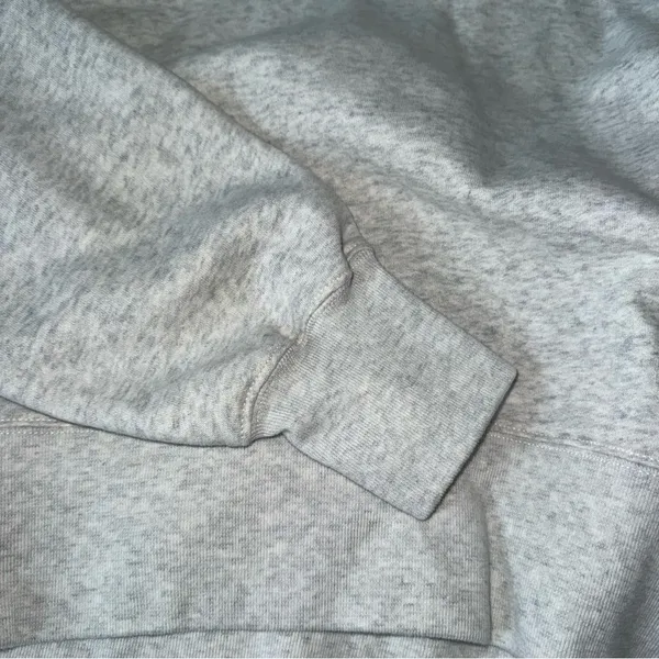 NWOT! Abercrombie & Fitch - Cropped Hoodie Sweatshirt - Light Grey, Large - Image 3