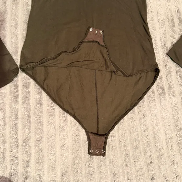 Free People Intimately Long Sleeve Scoop Neck Bodysuit Olive Green Medium - Image 6