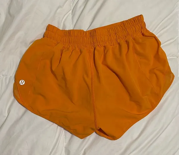 Lululemon Shorts Hotty Hot - Image 2
