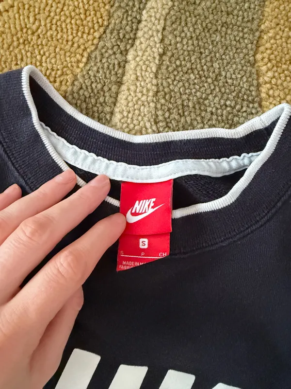 Nike Sportswear Archive Crew Sweatshirt Crewneck Women’s Size Small - Image 2