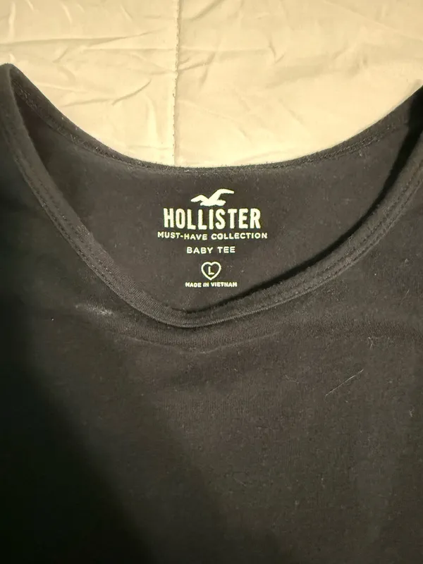 Hollister Crop Top - Image 4