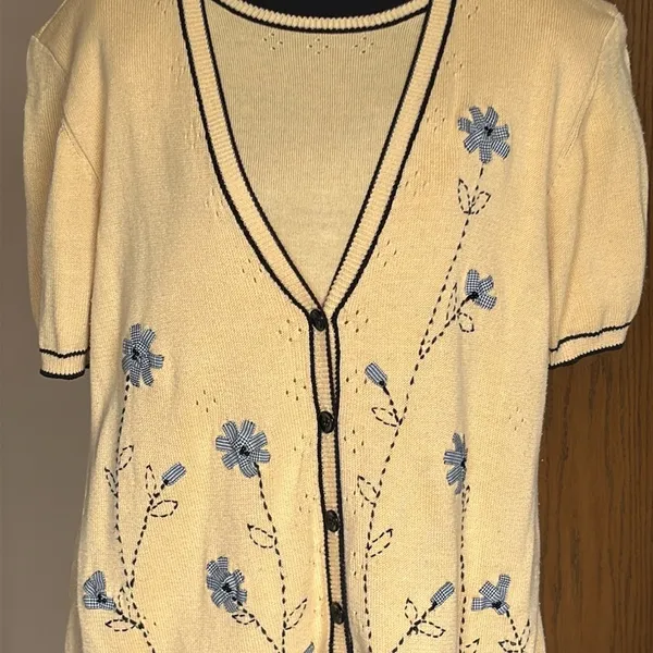 Vintage Alfred Dunner Yellow and Black Floral Cardigan Sweater Medium - Image 6