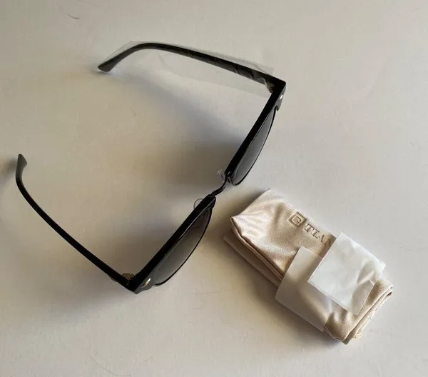 Polarized Photochromatic sunglasses - Image 5