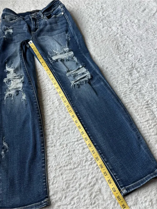 Judy Blue 5/27 Mid Rise Cuffed Destroyed Boyfriend Fit Jeans Distressed Denim - Image 11