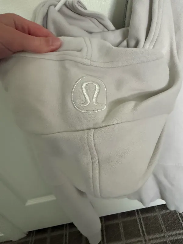 Lululemon Scuba Hoodie XS/S - Image 3