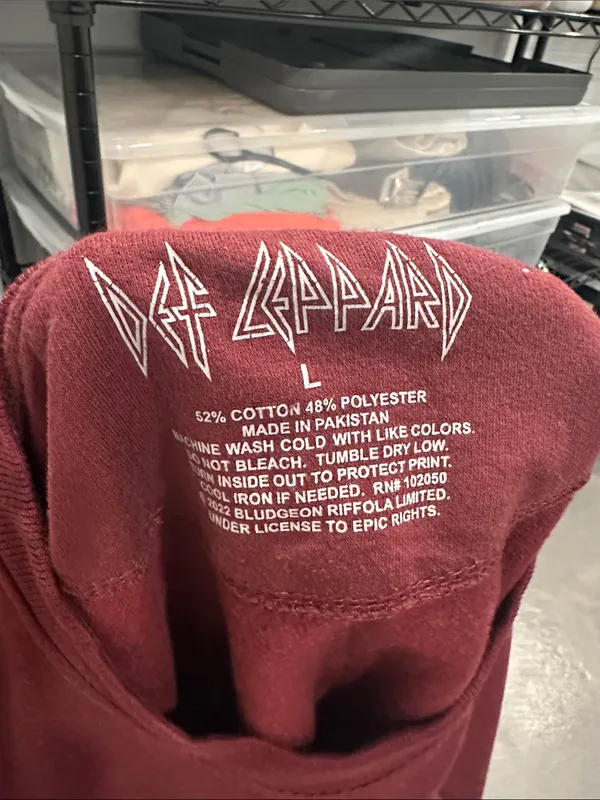 Burgundy Def Leppard Graphic Sweatshirt - Image 6