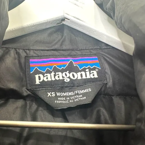 Patagonia Down Sweater Vest Black Packable Puffer Women's Size XS - Image 2