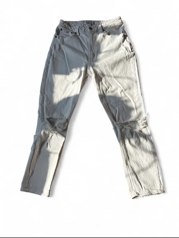 Abercrombie & Fitch White High-Rise Distressed Straight Jeans - Image 4
