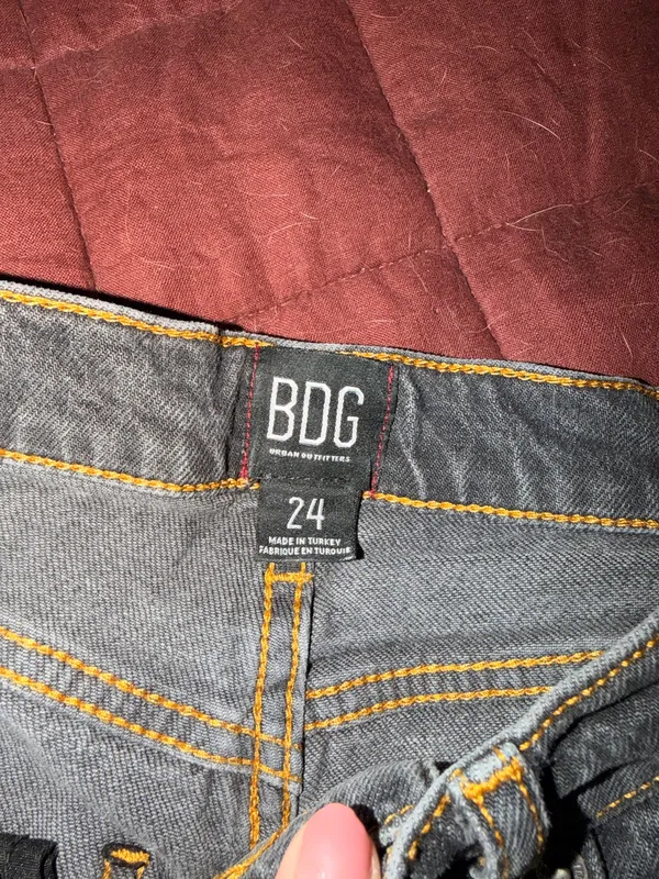 Low-Rise BDG Jeans Flare - Image 4