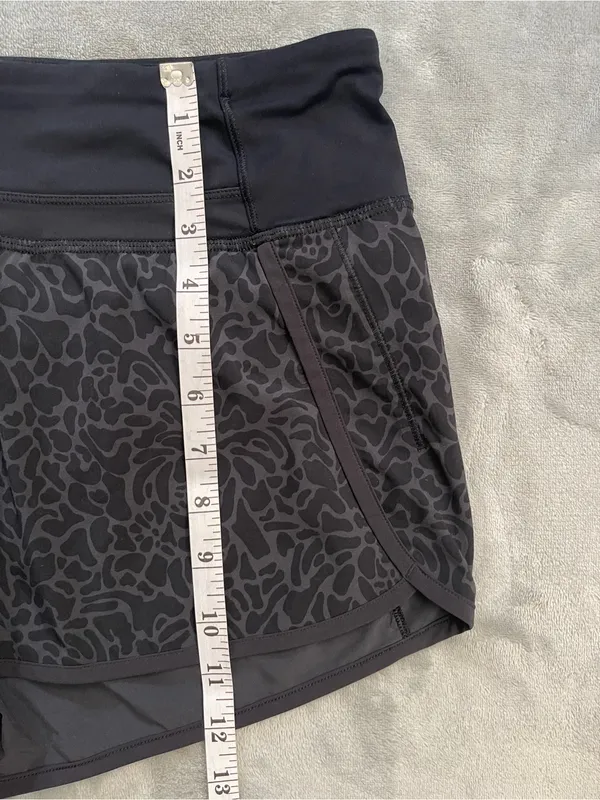 Lululemon Run Times shorts 4” black gray print running gym training activewear 8 - Image 10