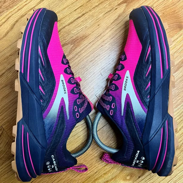 Brooks Cascadia 16 Pink Blue 1203631B425 Size 8W NO BOX - Image 5