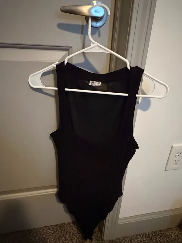 Free People Tank she’s a catch - Image 3