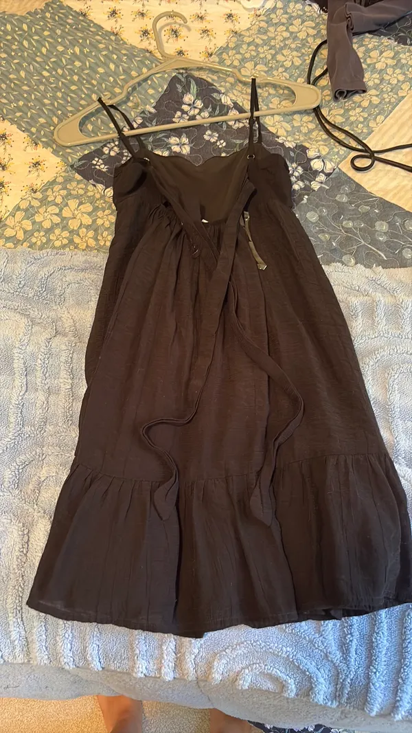 Tilly’s black short sundress - Image 2