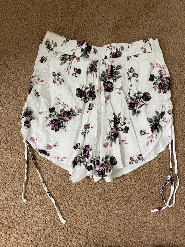 Shorts - Image 2