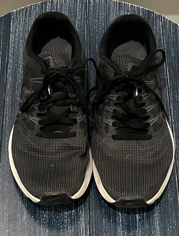 Nike Run Swift Lightweight Sneakers - Image 3