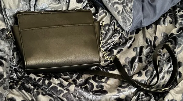 Black Steve Madden Crossbody Bag - Image 2