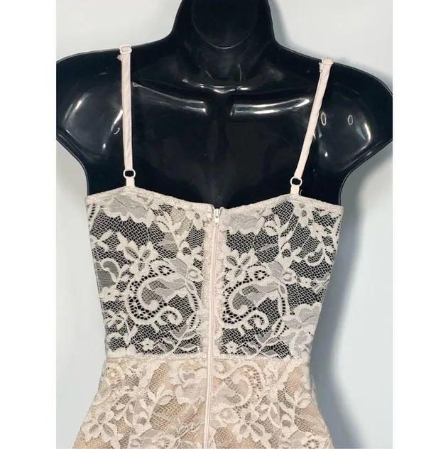 Windsor Women's Glamour Lace Sleeveless Mini Bodycon Dress Beige Size XS - Image 3