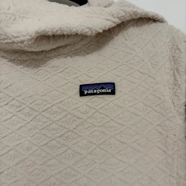 Patagonia W's Diamond Capra Hoody Cream Ivory Size Medium Pullover - Image 3