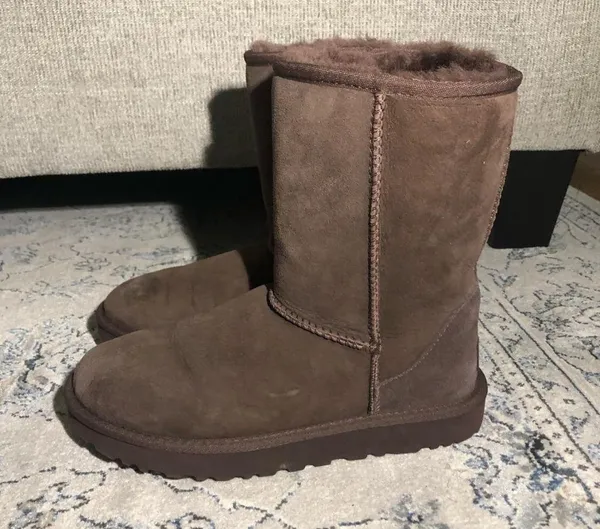 UGG Classic Short II Burnt Cedar - Image 4
