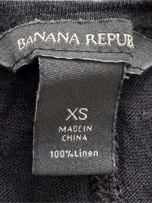 Banana Republic Black 100% linen Short-Sleeve V-Neck Knit t-shirt, size XS - Image 2