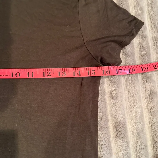 Haley & June Olive Green Crewneck Short Sleeve Tee Size L (Fits‎ S/M) - Image 4
