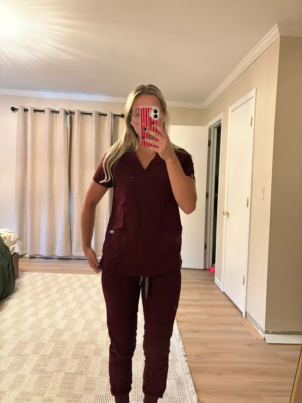 FIGS Scrubs Set - Image 2
