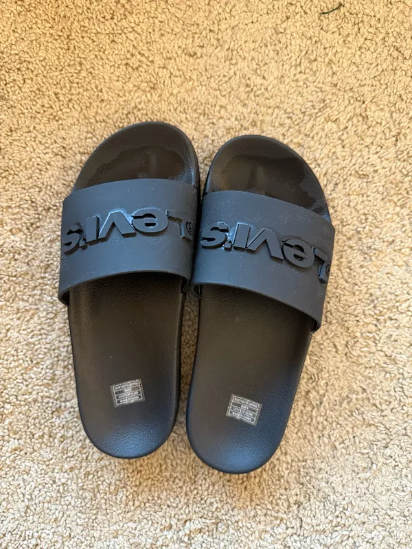 Levi’s Slides Black - Image 2
