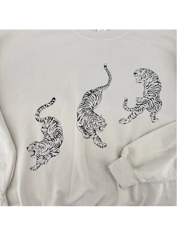 Tiger Sweatshirt ASO Kaley Cuoco Urban Outfitters Project Social T Animal Print - Image 5
