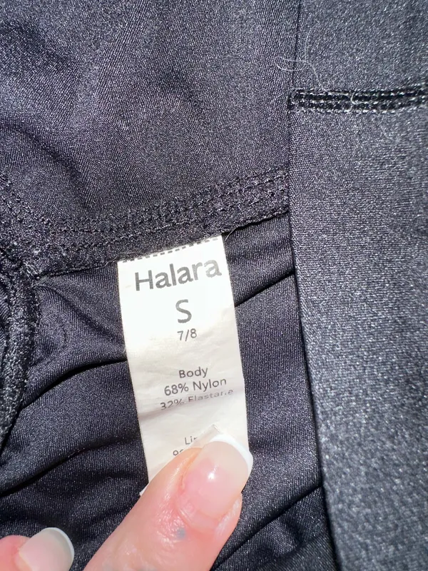 Halara cinched leggings - Image 2
