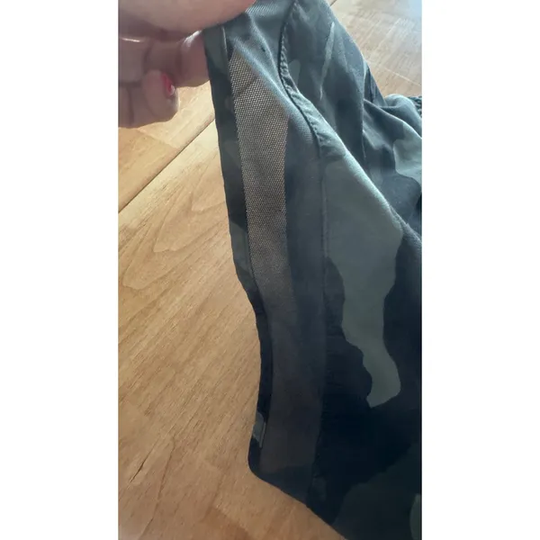Athleta‎ Womens Camo Mesh Trim Running Shorts Size S Black Gray Green Activewear - Image 8