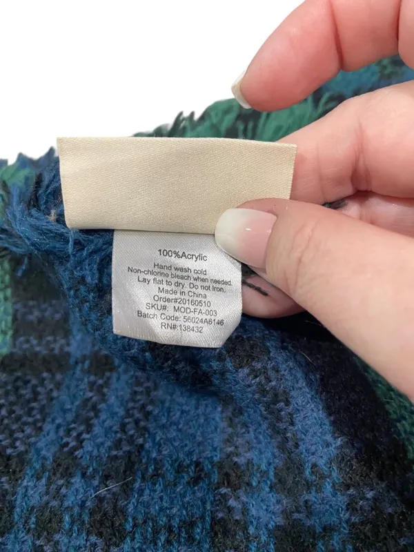 ModCloth Tartan Plaid Blanket Scarf Green One Size Preppy Coastal Academia Fall - Image 4