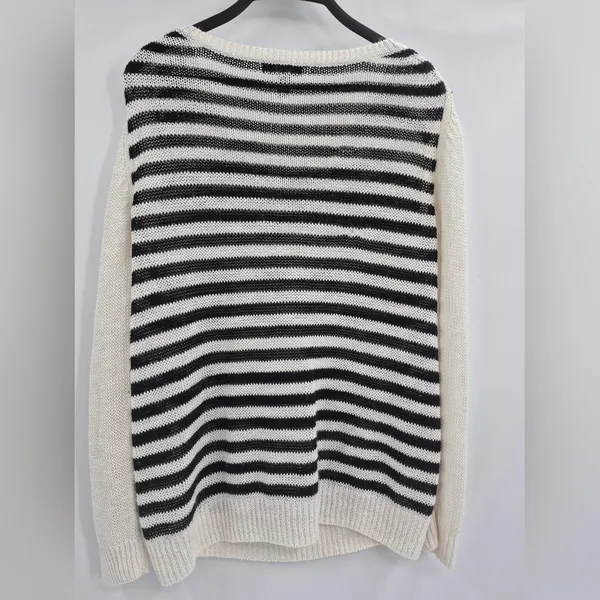 AQUA Bloomingdale’s boho summer beach Striped Black and White Sweater Medium - Image 2