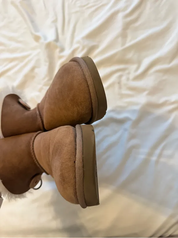 UGG | Mini Bailey Button ll Chestnut  Boots | 6 - Image 6