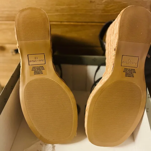 New with Box Stone & Sun Finnickk Strappy Espadrille Wedge Sandals. Size 7.5 - Image 8
