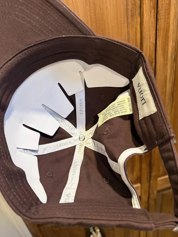 Vuori coffee brown women’s baseball cap hat brand new with tags - Image 3