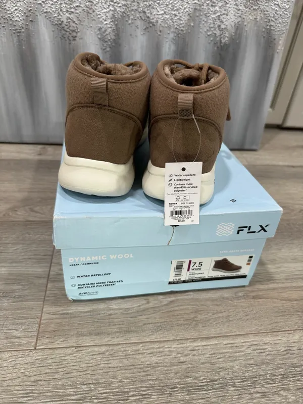 NEW FLX Envision High Top Shoe Size 7.5 - Image 3