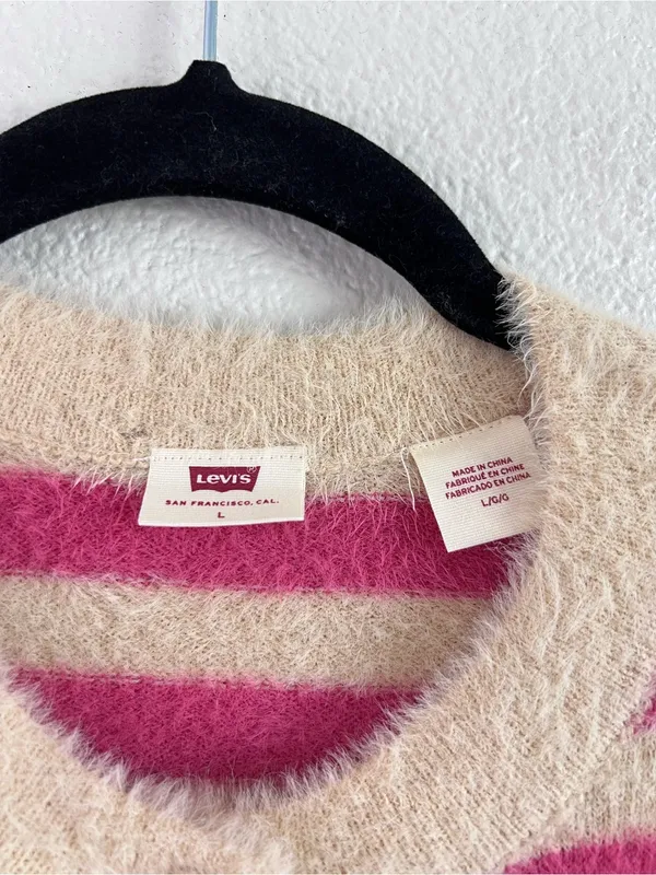 Levi's Women's Cat Cardigan Sweater Fuzzy Cropped Button Front Long Sleeve - Image 3