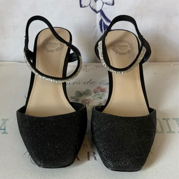 I Miller black with diamond rhinestone straps Size 5.5 - Image 2