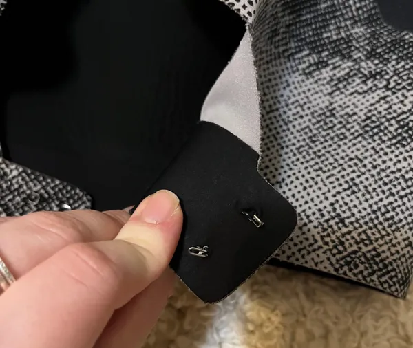 Lululemon Entire Bra Pixel Print Ice Grey Black Size 36dd - Image 4