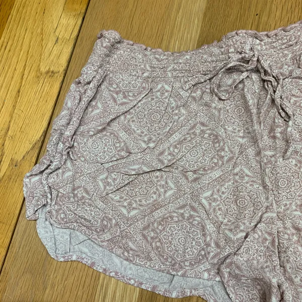 American Eagle‎ Outfitters Womens XL Distressed Pattern Lounge Shorts Pink White - Image 2