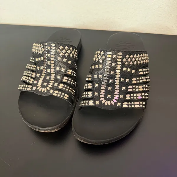 Colleen Cordero Silver Studded Slide Sandals Womens 9 Black Leather Slip On Flat - Image 11