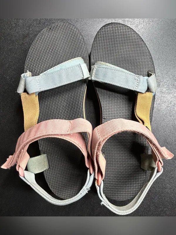 Teva Women's Size 7.5 Universal Light Multi Color Platform Sandal - Image 6