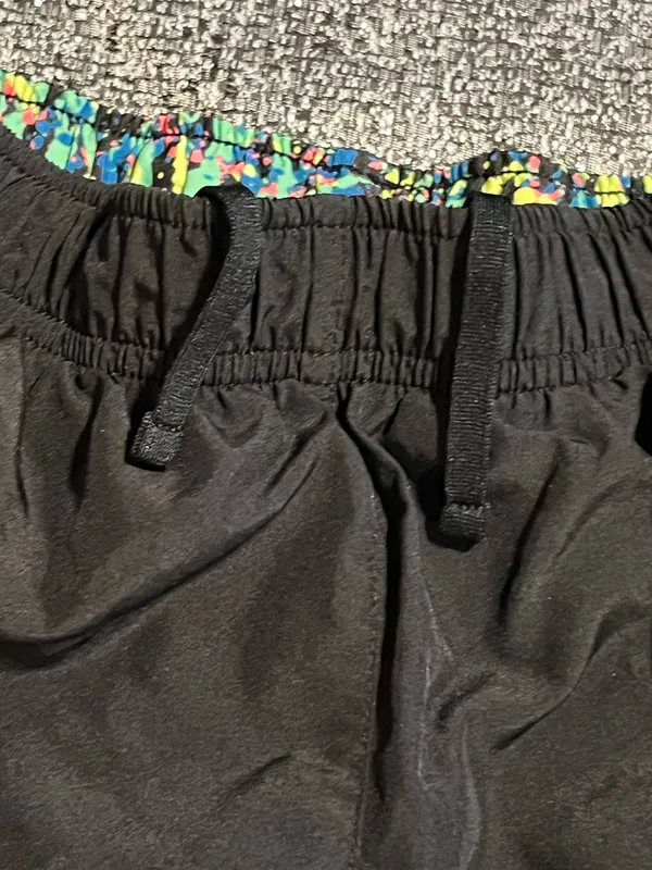 Womens XS Nike Dri Fit athletic casual shorts w/liner 3"-black/neon speckled - Image 5