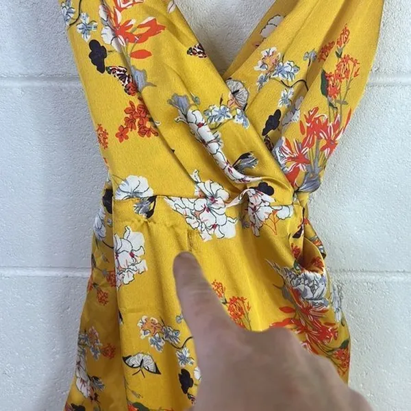 RTR Bronx and BancoNarciss Dress Sz Medium Yellow Floral asymmetrical ruffle - Image 9