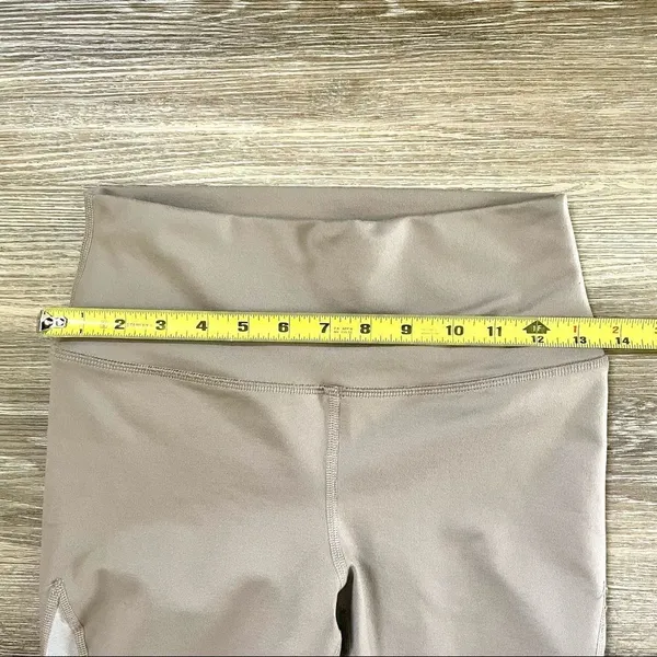 Alo yoga high waist Capri tan mesh legging - Image 10