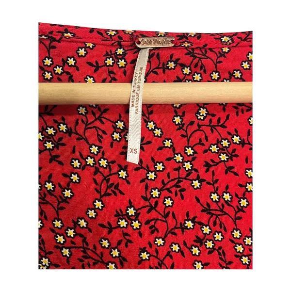 Free People Clara Dress Womens Extra Small Red Floral 3 4 Sleeve Tie Front Boho - Image 3