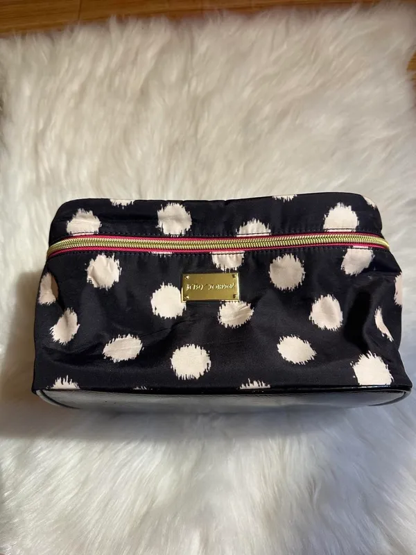 Betsey Johnson black & white polka dot makeup bag #polkadot #makeupbag - Image 2